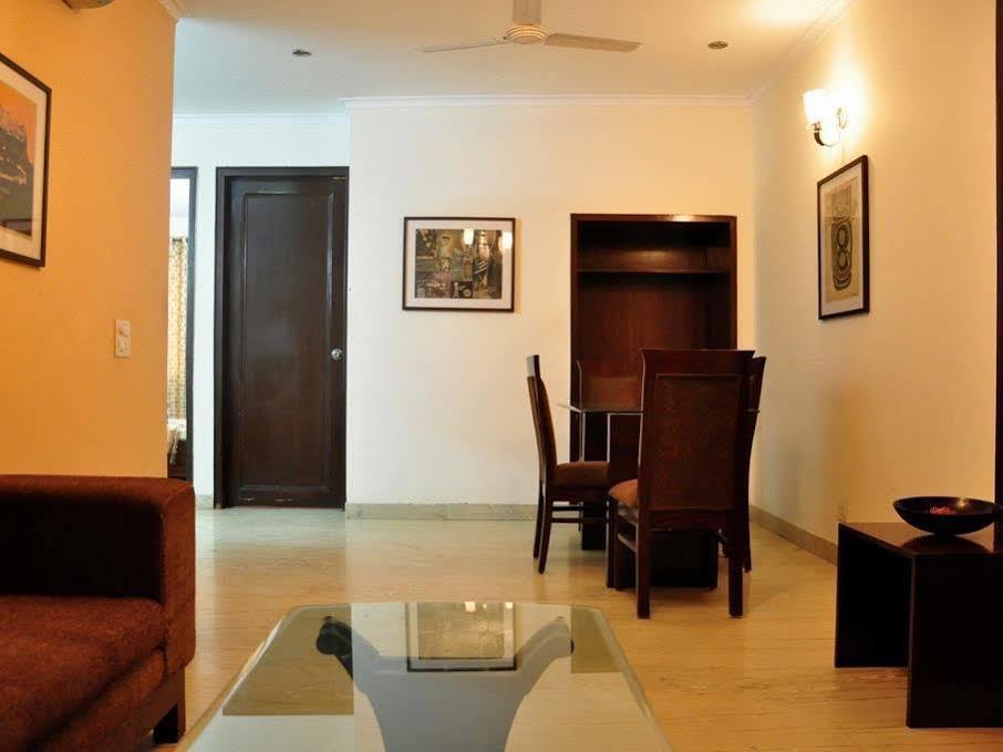 2Bhk Comfortable Furnished Serviced Apartments In Hauz Khas - Woodpecker Apartments Nuova Delhi Esterno foto