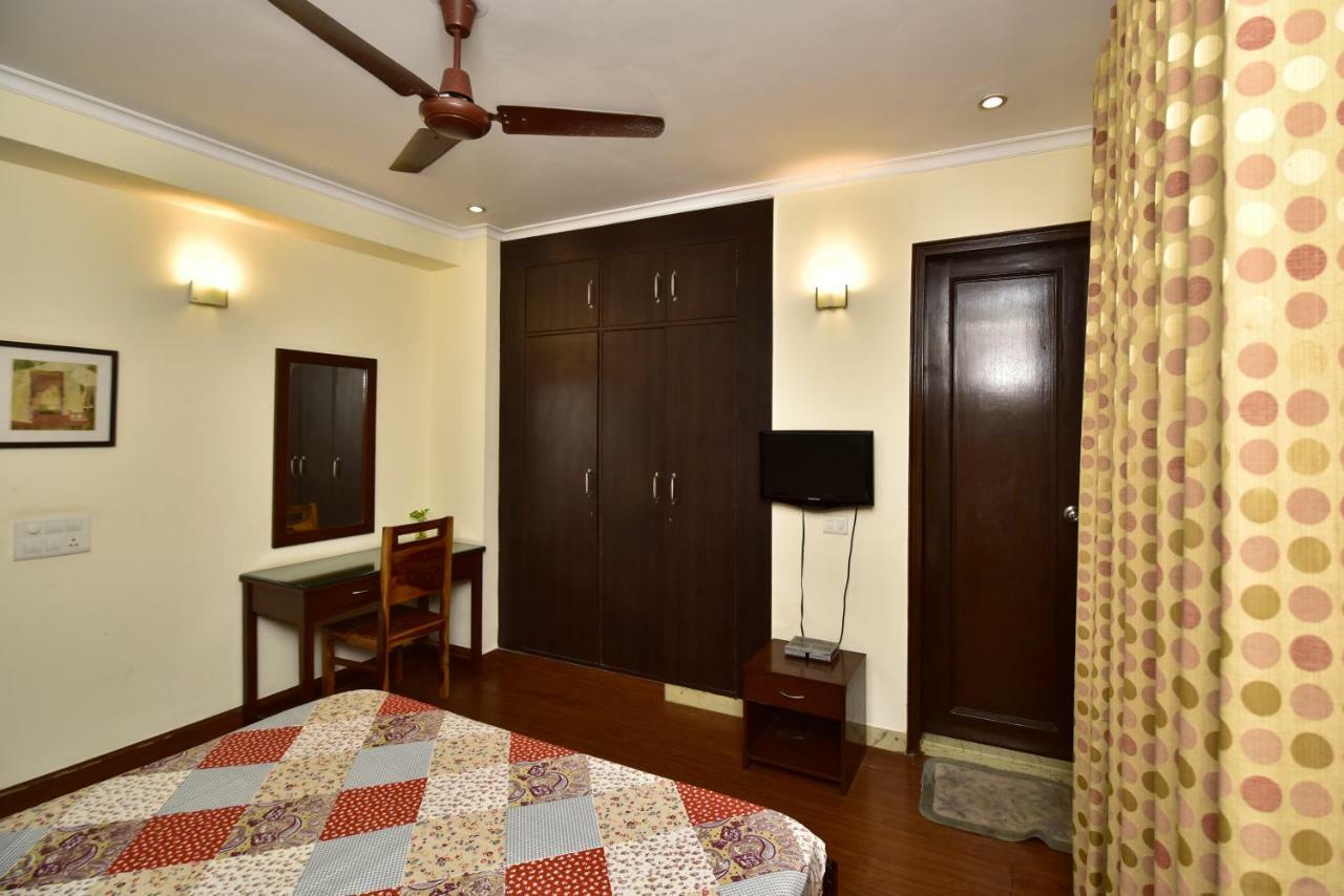 2Bhk Comfortable Furnished Serviced Apartments In Hauz Khas - Woodpecker Apartments Nuova Delhi Esterno foto