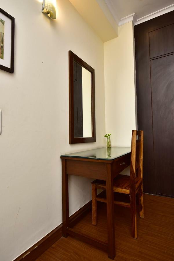 2Bhk Comfortable Furnished Serviced Apartments In Hauz Khas - Woodpecker Apartments Nuova Delhi Esterno foto