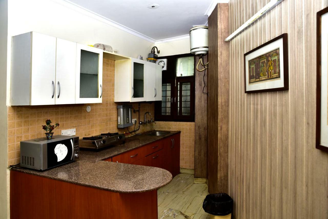 2Bhk Comfortable Furnished Serviced Apartments In Hauz Khas - Woodpecker Apartments Nuova Delhi Esterno foto