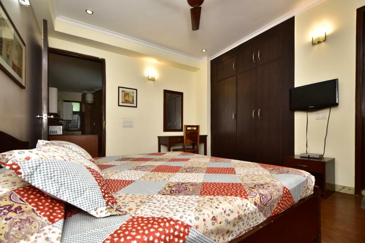 2Bhk Comfortable Furnished Serviced Apartments In Hauz Khas - Woodpecker Apartments Nuova Delhi Esterno foto